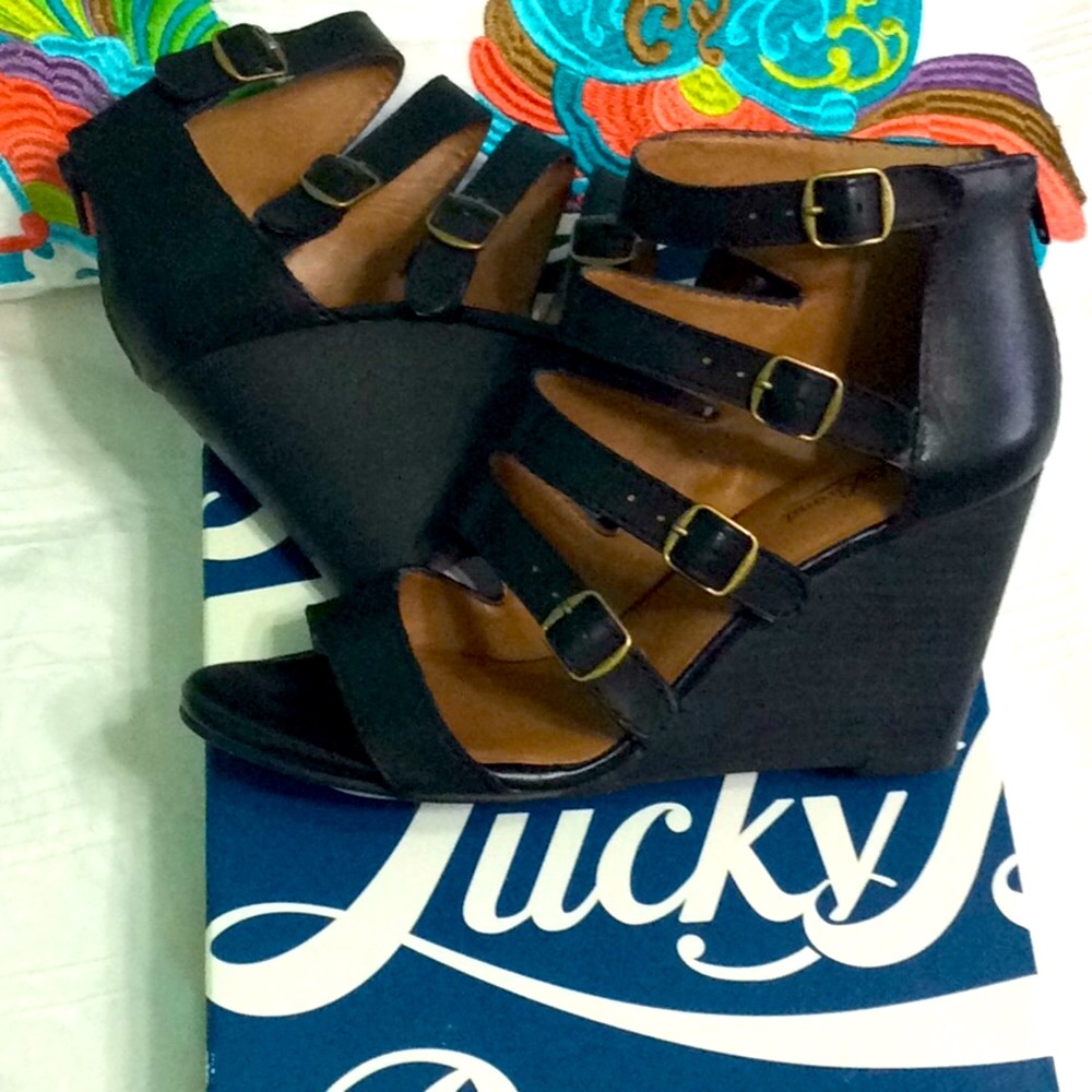 🖤LUCKY BRAND HEALS🖤